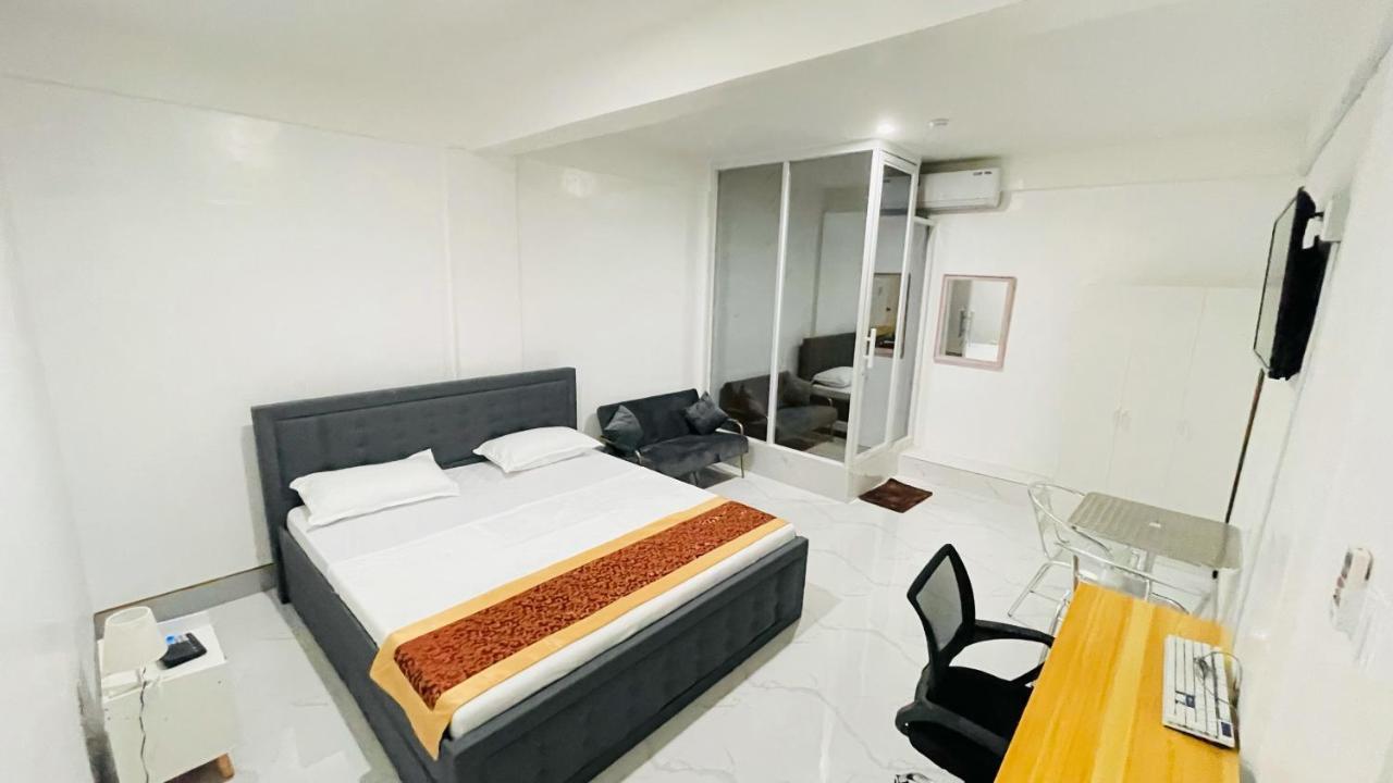Legends Hotel & Restaurant - Lemery And Taal 外观 照片